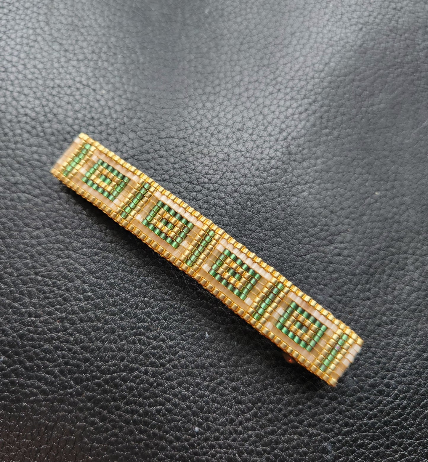 Barrette