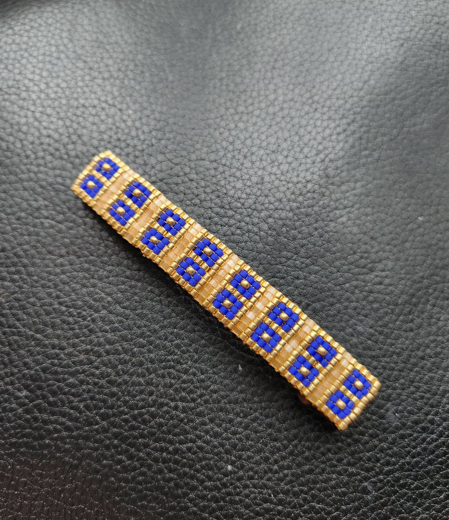 Barrette
